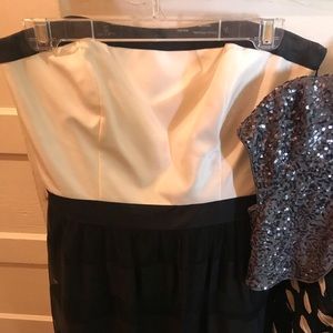 Beautiful dress! White House Black Market